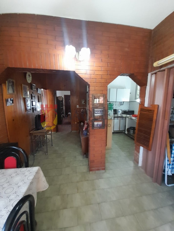 VENTA DE CASA EN GRAND BOURG-4 AMB CON PARQUE Y PARRILLA-