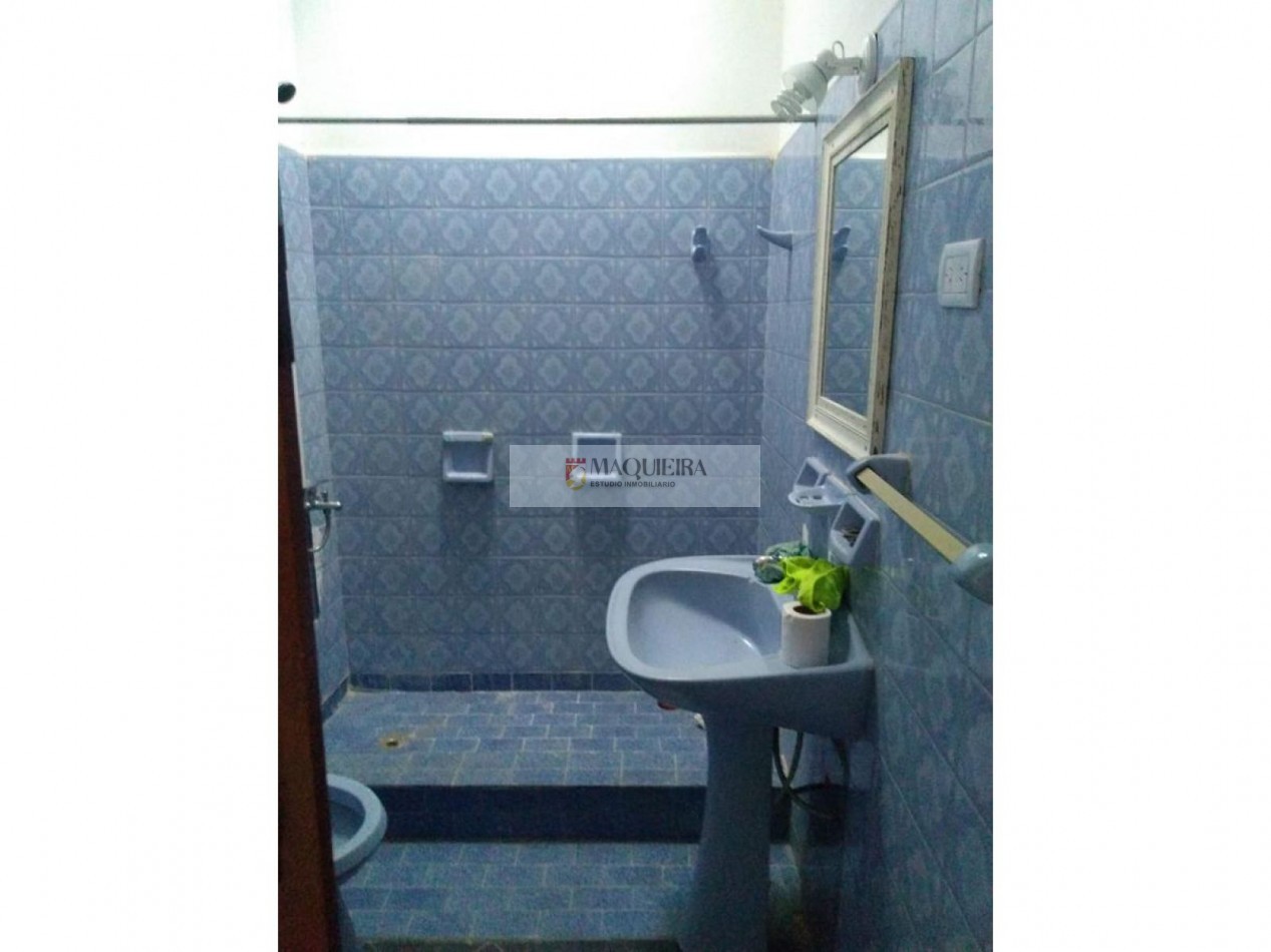 EXCELENTE OPORT! VILLA DE MAYO-CASA 5 AMB-2BAÑOS-LAVADERO-PILETA-TERRAZA-PATIO-PARRILLA-QUINCHO