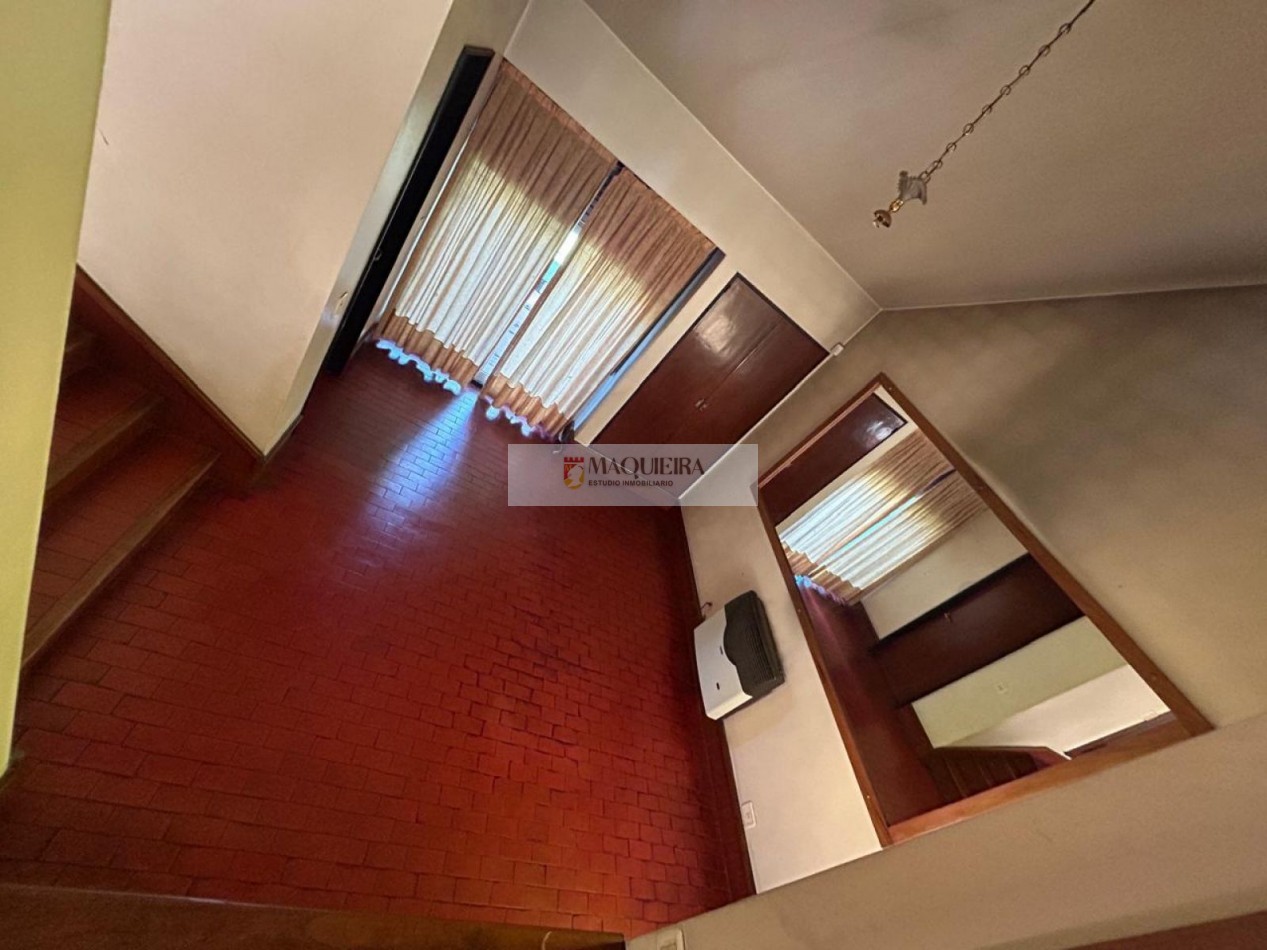 CASA EN ALQUILER *IDEAL USO COMERCIAL/PROFESIONAL* TAMBIEN PUEDE SER PARA VIVIENDA SAN MIGUEL