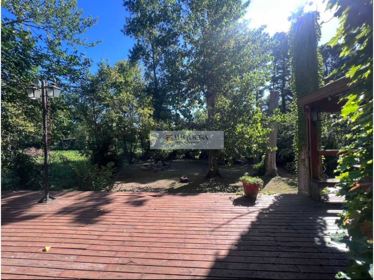 HERMOSA PROPIEDAD con amarre, ISLA DELTA TIGRE ! 5 AMB. 3 DORM. 1 EN SUITE.