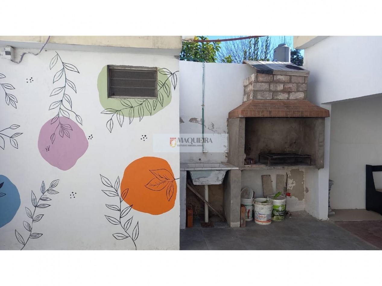 EXCELENTE OPORT! VILLA DE MAYO-CASA 5 AMB-2BAÑOS-LAVADERO-PILETA-TERRAZA-PATIO-PARRILLA-QUINCHO