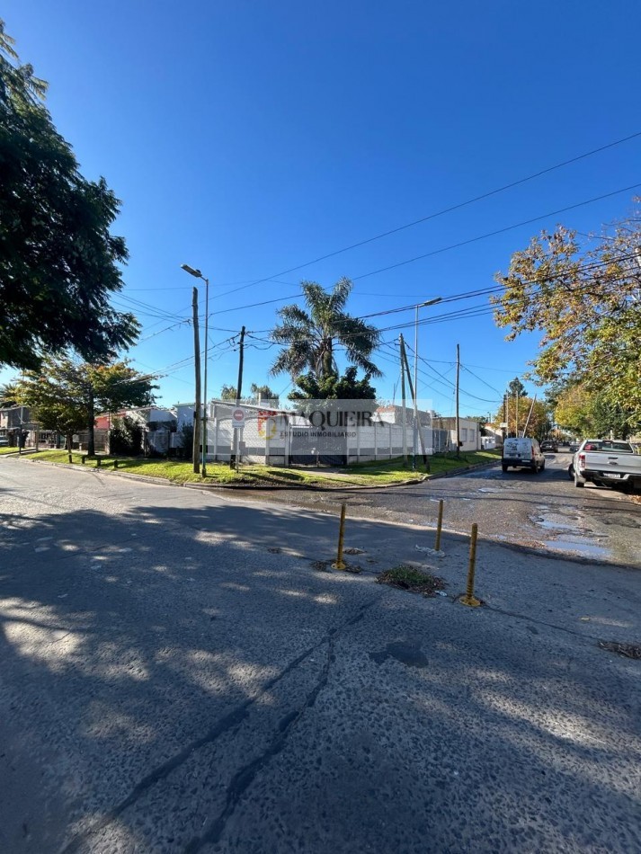 CASA 4 AMBIENTES EN VENTA-Patio-Parrilla. TORTUGUITAS