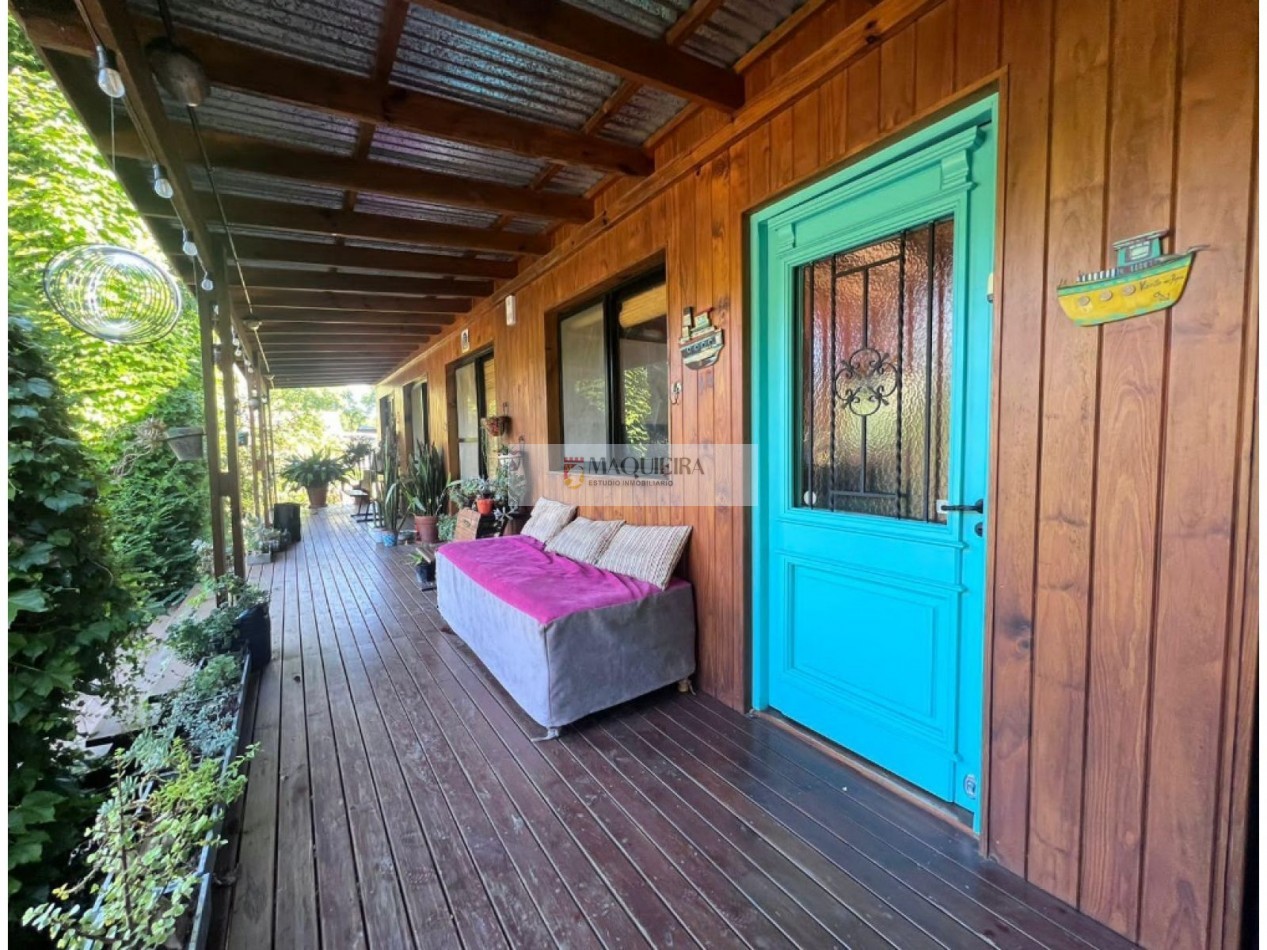 HERMOSA PROPIEDAD con amarre, ISLA DELTA TIGRE ! 5 AMB. 3 DORM. 1 EN SUITE.