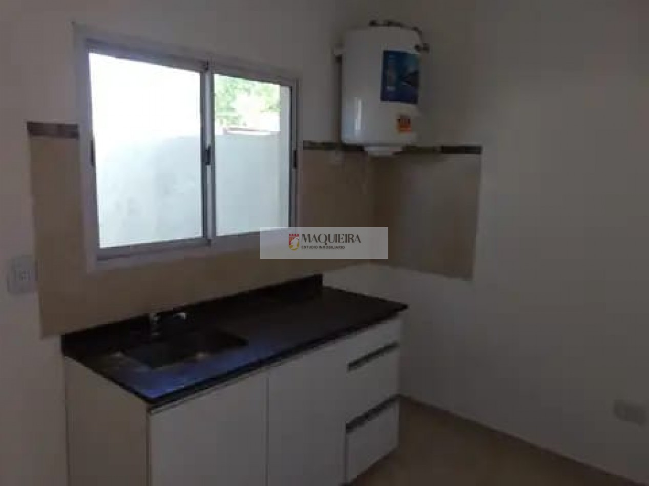 VENTA-DUPLEX a estrenar con patio y cochera en SAN MIGUEL