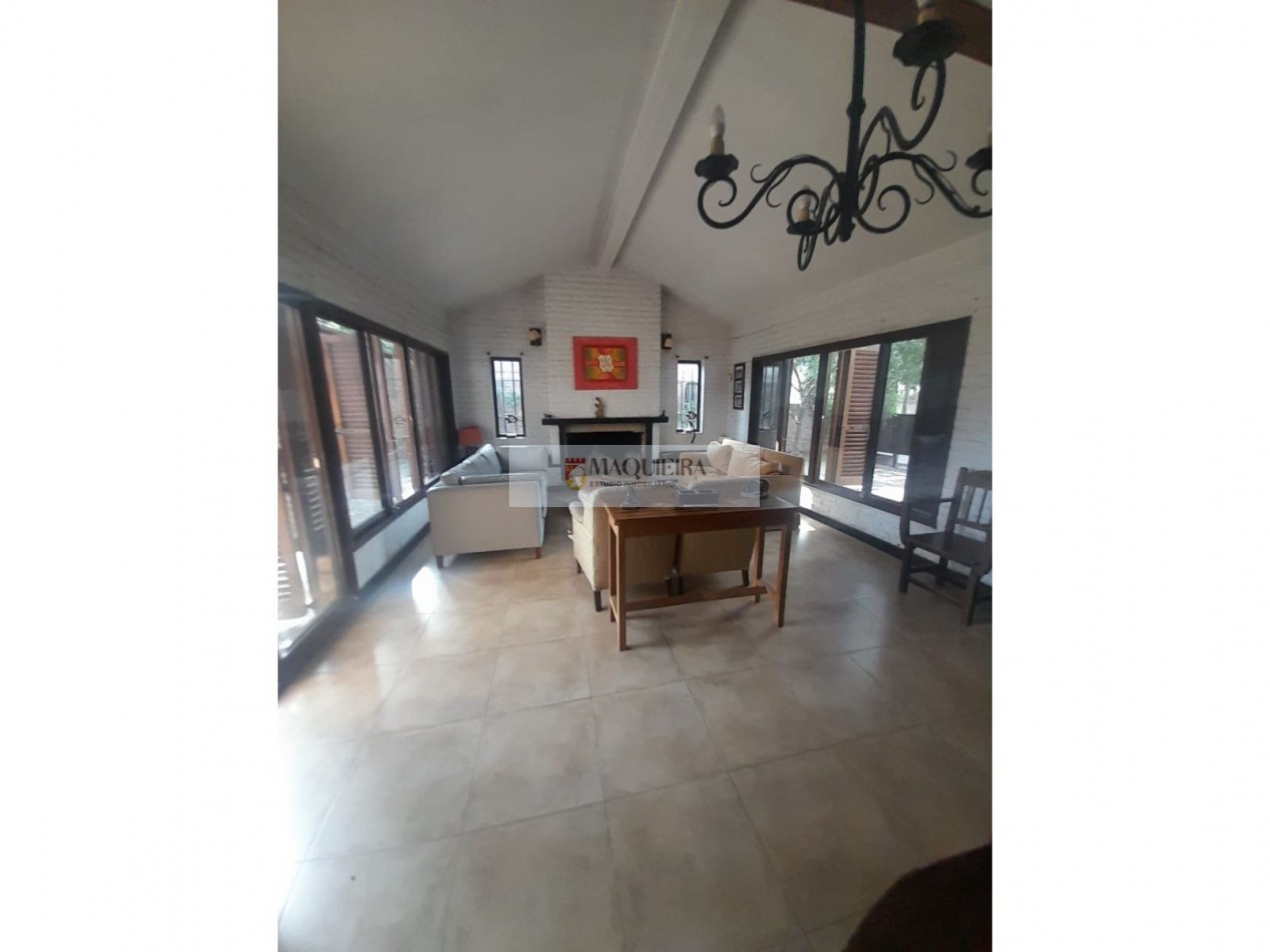 VENTA DE CASA EN BELLA VISTA APTO CREDITO! - PARDO ALT.1400 y D. F. Sarmiento