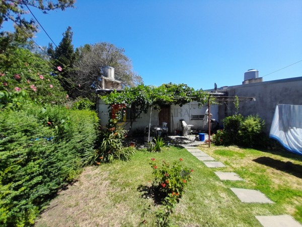 CASA A MEJORAR EN VENTA- ITUZAINGO -3AMB CON PARQUE Y COCHERA-VILLA ARIZA