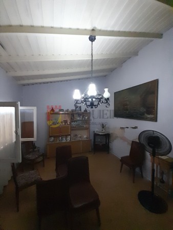 CASA A MEJORAR EN VENTA- ITUZAINGO -3AMB CON PARQUE Y COCHERA-VILLA ARIZA