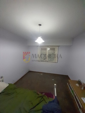 CASA A MEJORAR EN VENTA- ITUZAINGO -3AMB CON PARQUE Y COCHERA-VILLA ARIZA