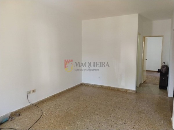 VENTA CASA EN RAMOS MEJIA 3AMB-EXCELENTE ESTADDO