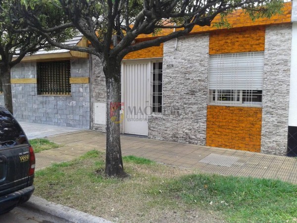 VENTA CASA EN RAMOS MEJIA 3AMB-EXCELENTE ESTADDO