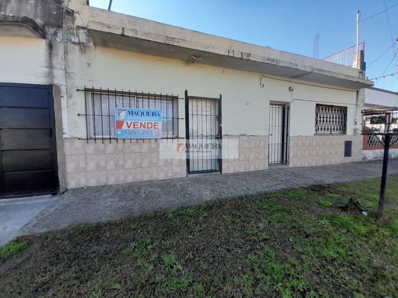 EXCELENTE OPORT! VILLA DE MAYO-CASA 5 AMB-2BAÑOS-LAVADERO-PILETA-TERRAZA-PATIO-PARRILLA-QUINCHO
