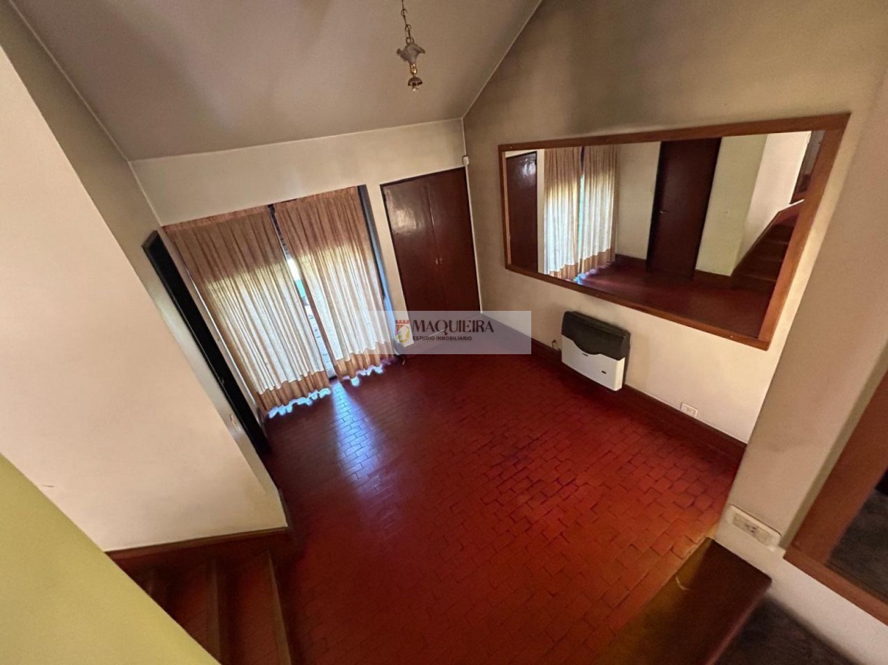 CASA EN ALQUILER *IDEAL USO COMERCIAL/PROFESIONAL* TAMBIEN PUEDE SER PARA VIVIENDA SAN MIGUEL