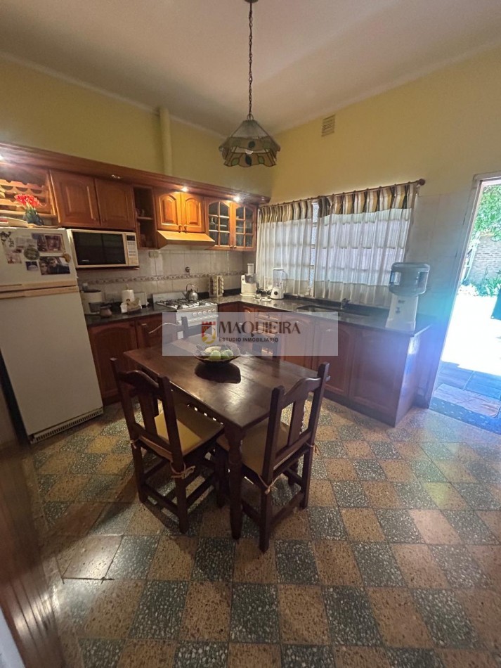 ALQUILER APTO PROFES.- CASA EN LOTE PROPIO, 5 AMBIENTES QUINCHO Y PARRILLA -MICRO CENTRO DE SAN MIGUEL.