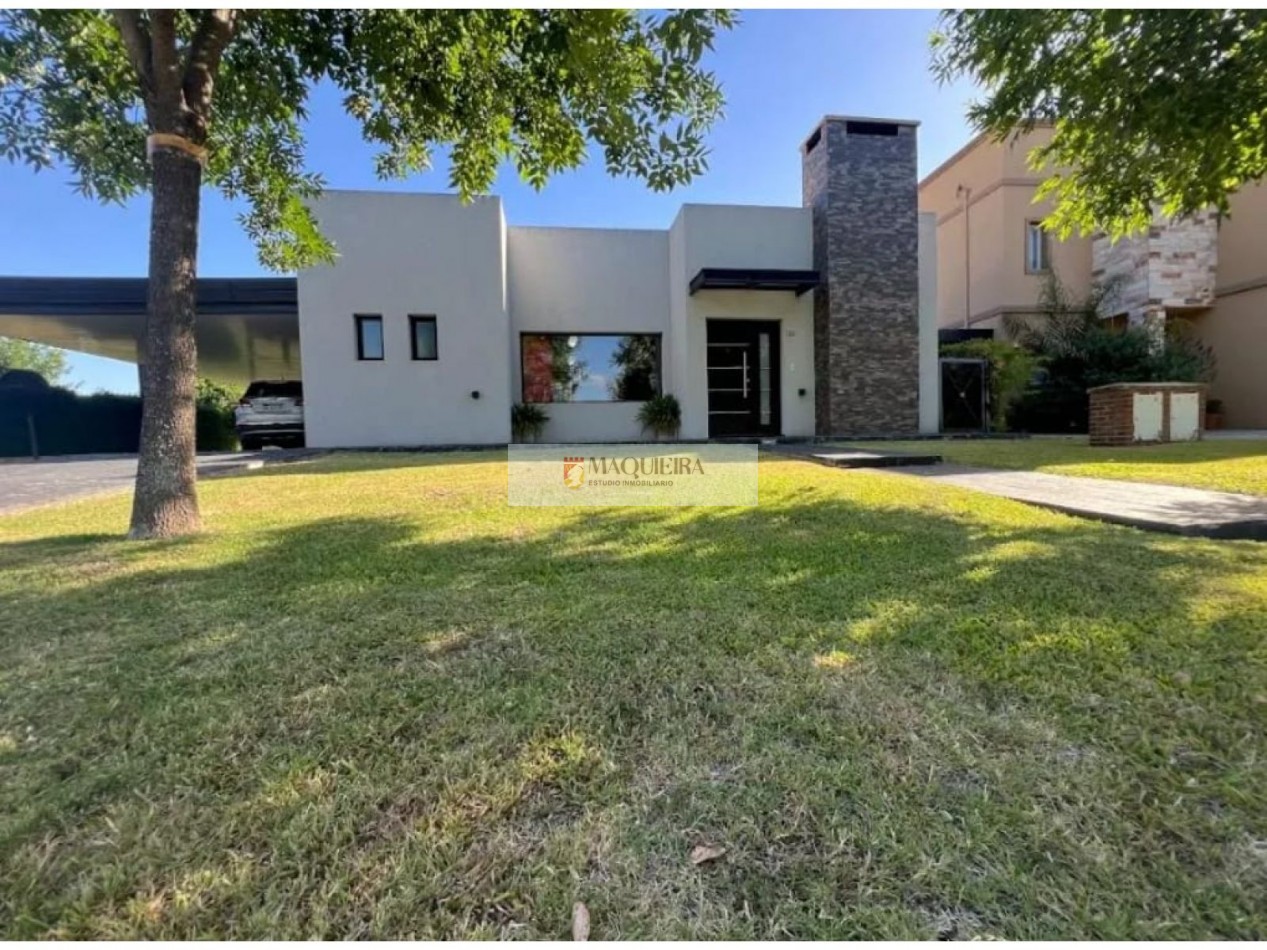 Casa En Venta En Barrio San Alfonso, Pilar Del Este