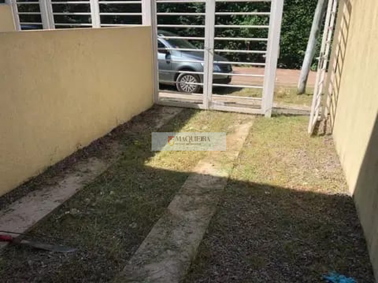 VENTA-DUPLEX a estrenar con patio y cochera en SAN MIGUEL