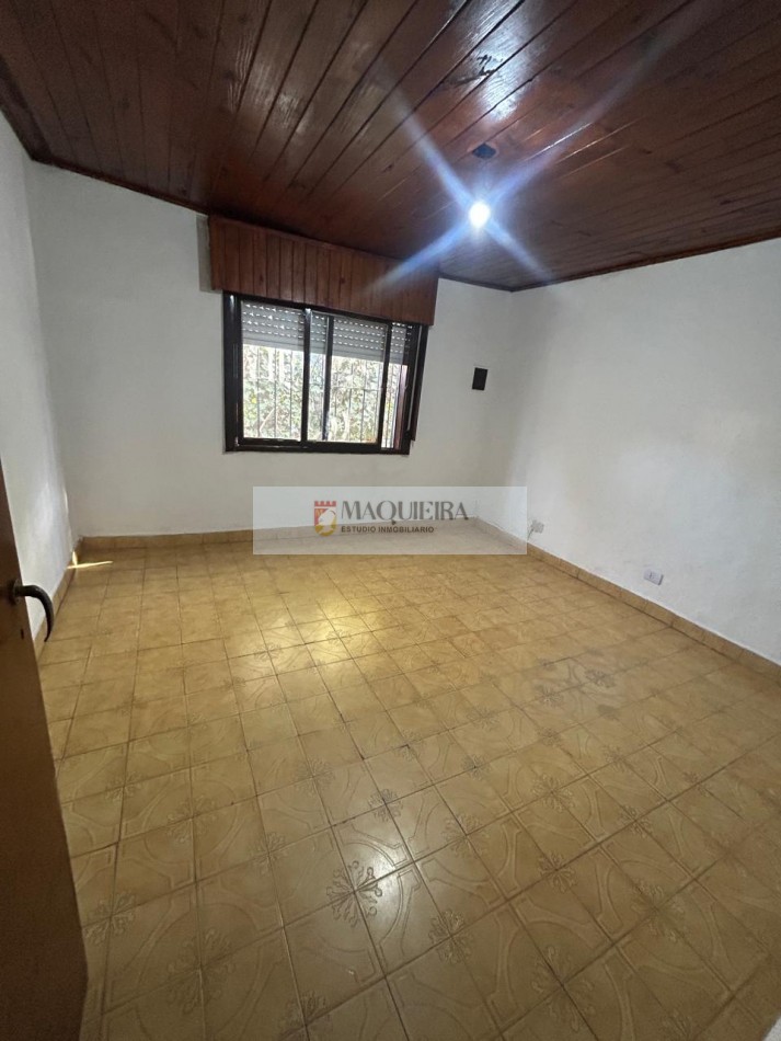 CASA 4 AMBIENTES EN VENTA-Patio-Parrilla. TORTUGUITAS