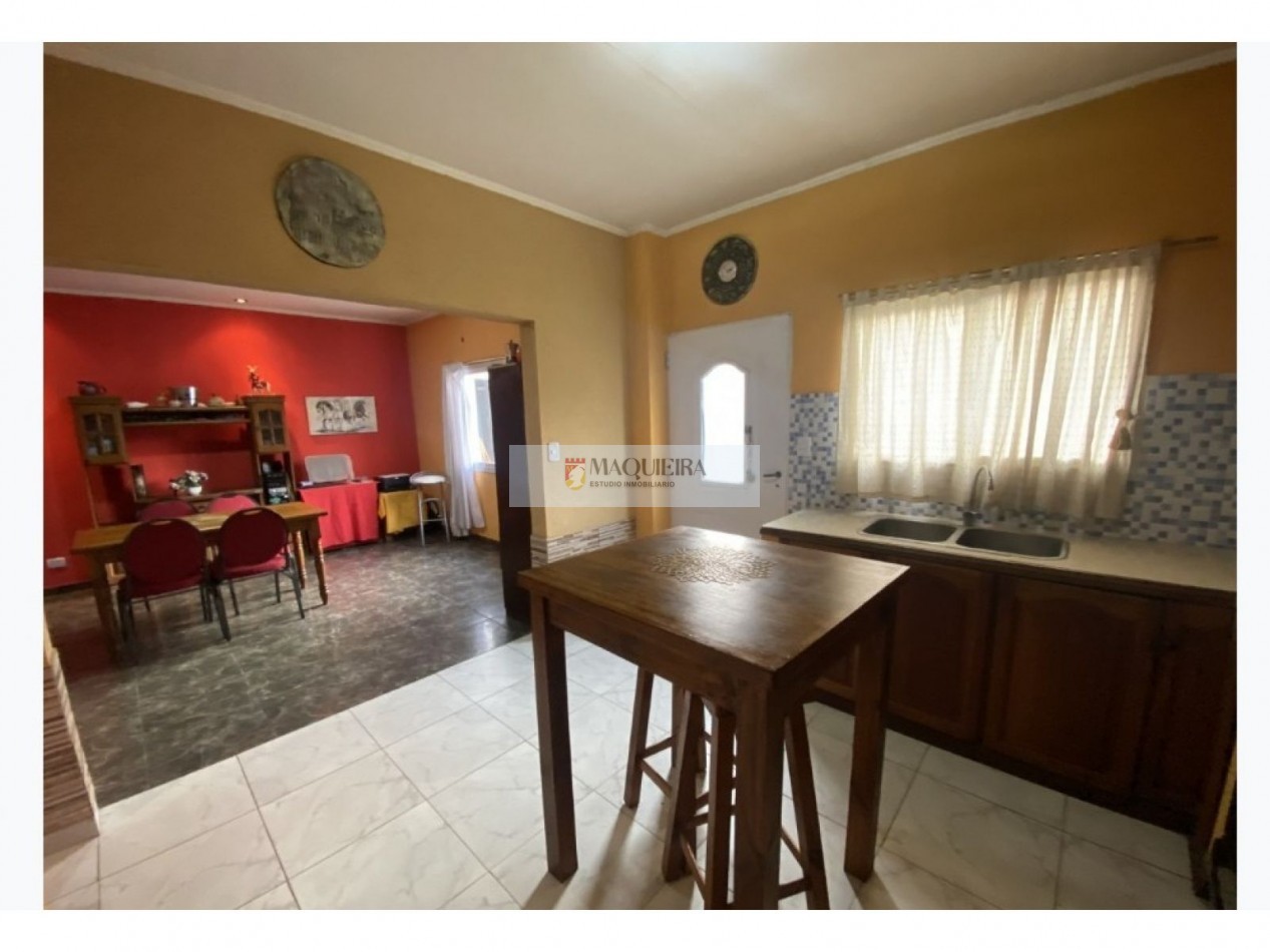 VENTA-Casa 6 ambientes en William Morris
