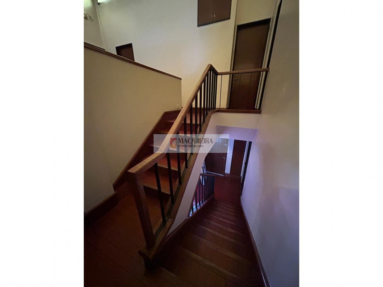 CASA EN ALQUILER *IDEAL USO COMERCIAL/PROFESIONAL* TAMBIEN PUEDE SER PARA VIVIENDA SAN MIGUEL