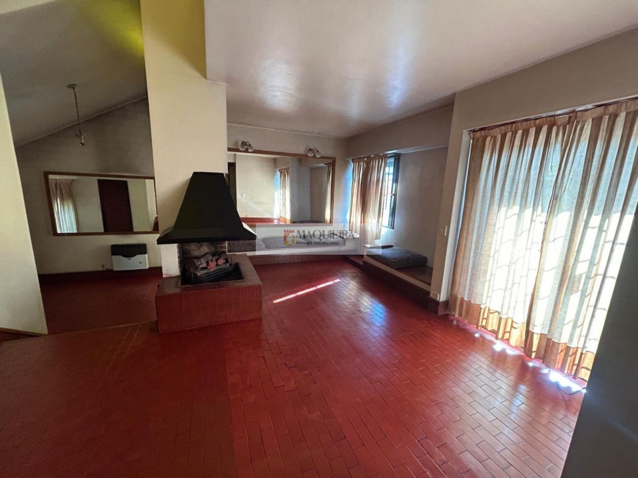 CASA EN ALQUILER *IDEAL USO COMERCIAL/PROFESIONAL* TAMBIEN PUEDE SER PARA VIVIENDA SAN MIGUEL