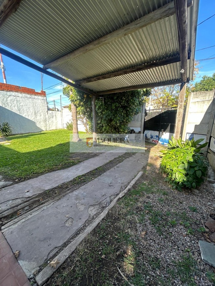 CASA 4 AMBIENTES EN VENTA-Patio-Parrilla. TORTUGUITAS