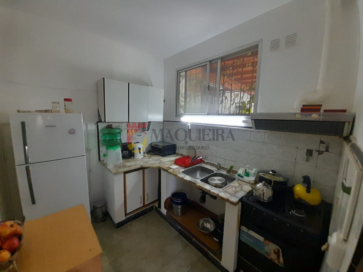 VENTA DE CASA EN GRAND BOURG-4 AMB CON PARQUE Y PARRILLA-