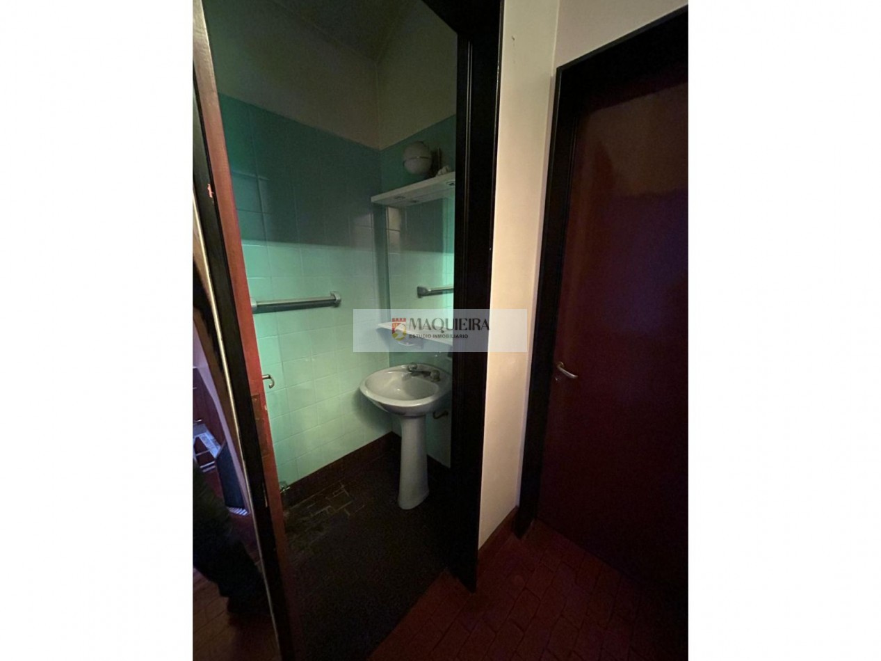 CASA EN ALQUILER *IDEAL USO COMERCIAL/PROFESIONAL* TAMBIEN PUEDE SER PARA VIVIENDA SAN MIGUEL
