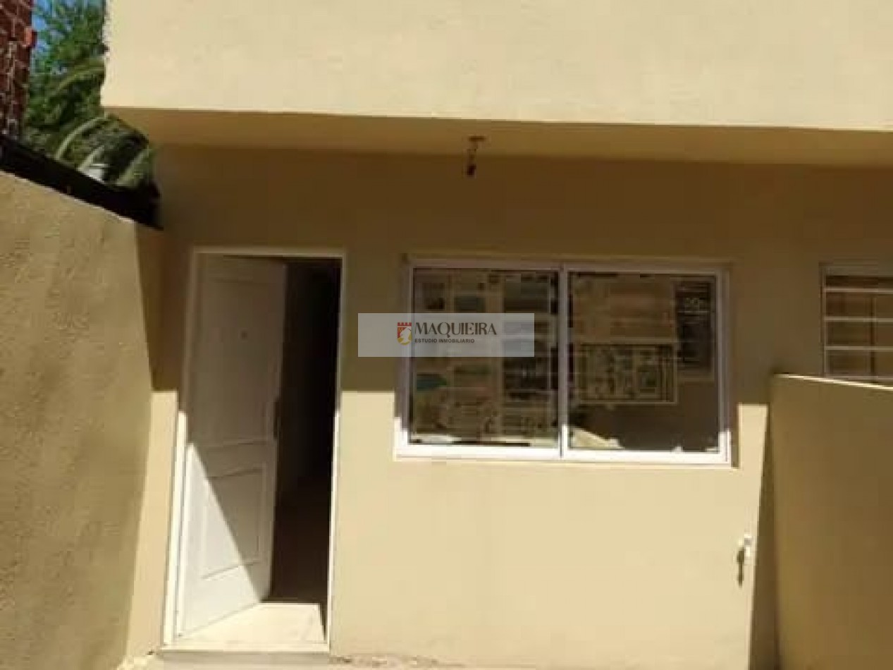 VENTA-DUPLEX a estrenar con patio y cochera en SAN MIGUEL