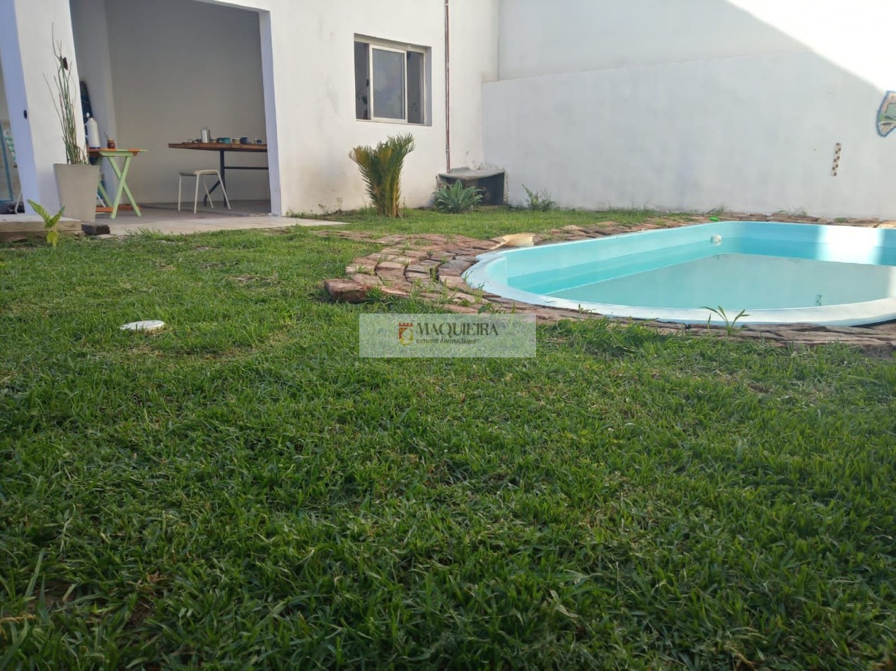 EXCELENTE OPORT! VILLA DE MAYO-CASA 5 AMB-2BAÑOS-LAVADERO-PILETA-TERRAZA-PATIO-PARRILLA-QUINCHO