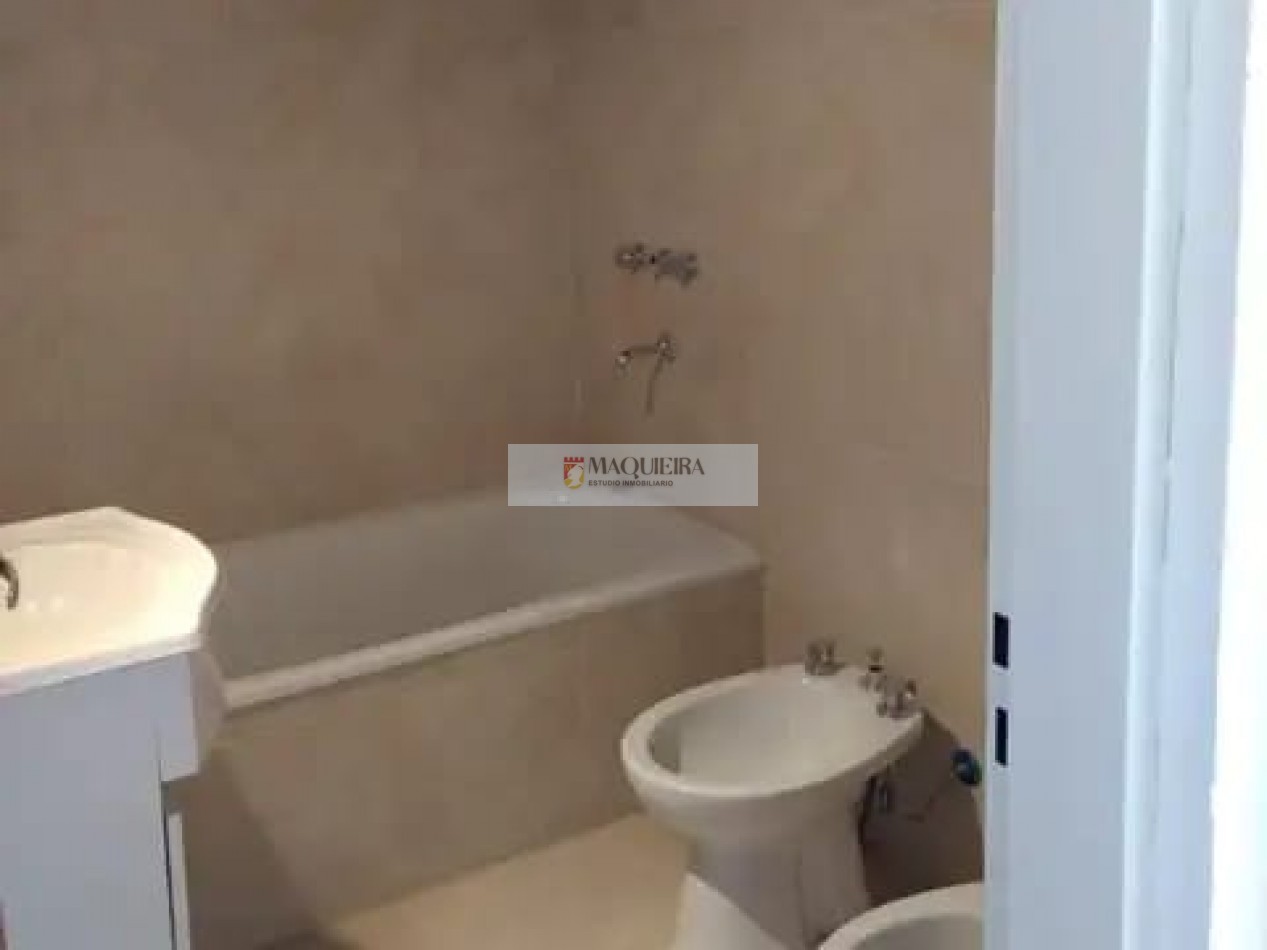 VENTA-DUPLEX a estrenar con patio y cochera en SAN MIGUEL