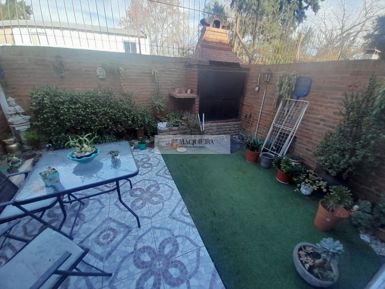 APTO CREDITO Triplex 3 dorm +playroom-Barrio Cerrado El Solar -San Miguel