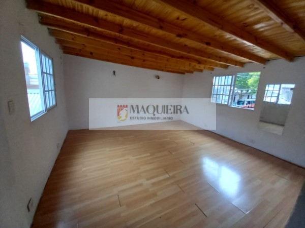 ALQUILER DPTO TIPO CASA EN DOS PLANTAS-4AMB- CON TERRAZA-2BAÑOS-BOULOGNE