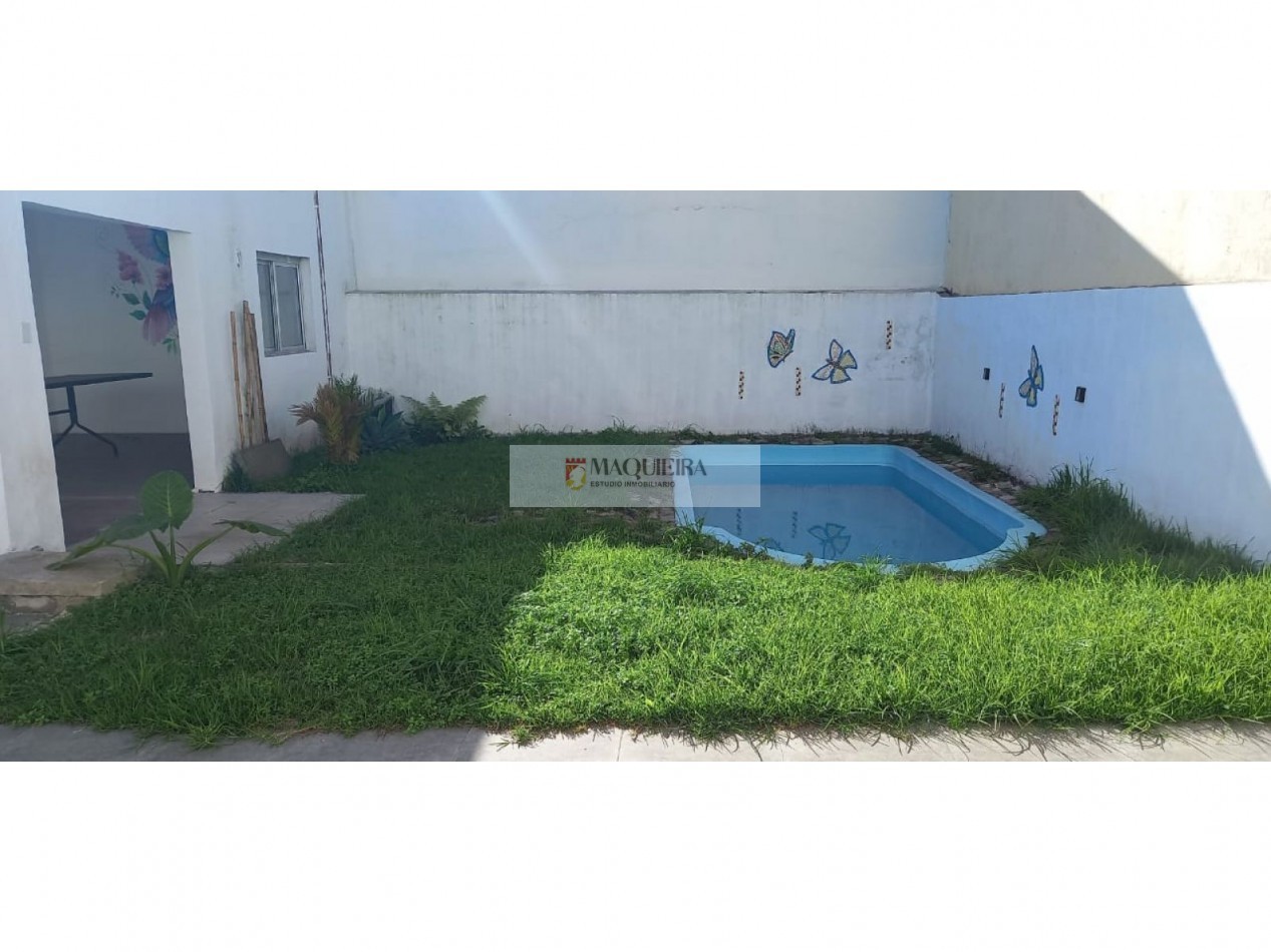 EXCELENTE OPORT! VILLA DE MAYO-CASA 5 AMB-2BAÑOS-LAVADERO-PILETA-TERRAZA-PATIO-PARRILLA-QUINCHO