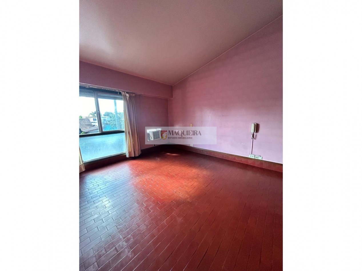 CASA EN ALQUILER *IDEAL USO COMERCIAL/PROFESIONAL* TAMBIEN PUEDE SER PARA VIVIENDA SAN MIGUEL
