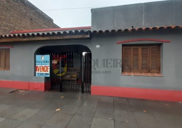 VENTA DE CASA EN BELLA VISTA -SENADOR MORON ALT.500