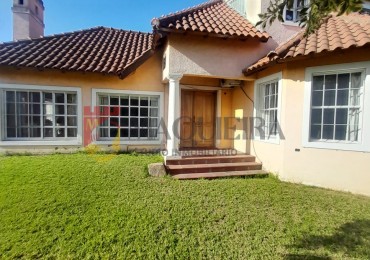 Casa en VENTA en Marcos Sastre 2200-1660mts2-2 propiedades-pileta y parque 